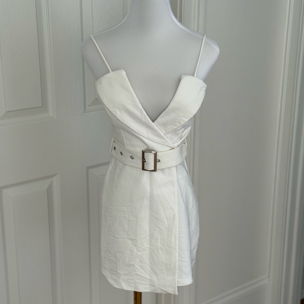 superdown White Midi Dress
